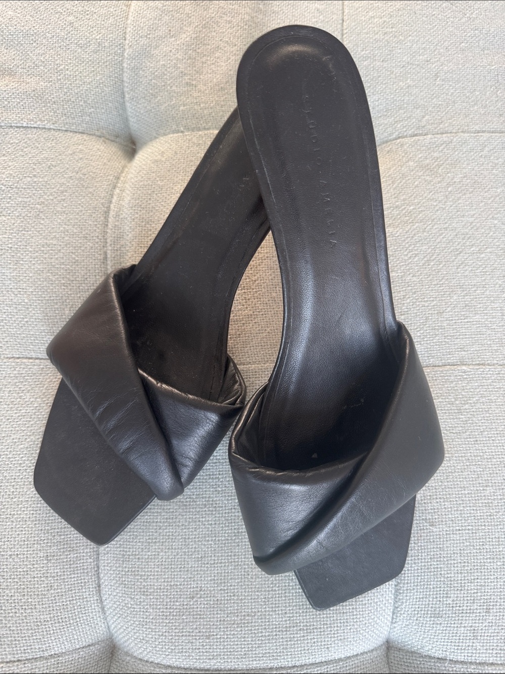 STUDIO AMELIA Black Twist Leather Slide Mules